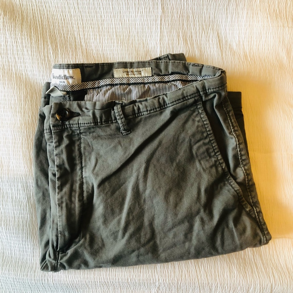 Mens Gray Shorts (36)